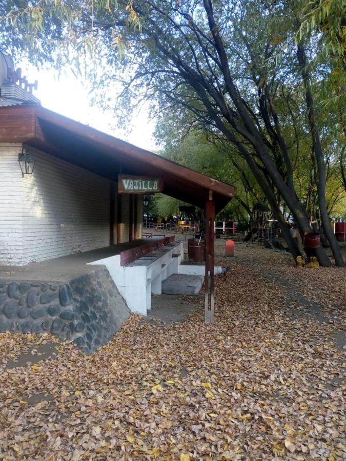 Camping Y Hostal El Ovejero Ель-Калафате Екстер'єр фото